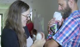 Tėvai parodė rekordinio svorio berniuką