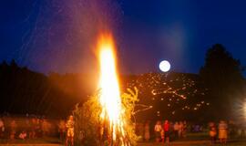 Gyvosios istorijos festivalis žemaičių dvasią žadins ant piliakalnio Kartenoje