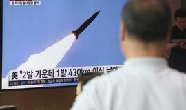 Šiaurės Korėja paleido į jūrą dvi trumpojo nuotolio raketas