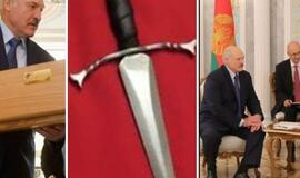 Baltarusijos prezidentas padovanojo D. Trumpui durklą, jo žmonai – lininę staltiesę