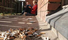 Nepritarė siūlymui drausti rūkyti namų balkonuose