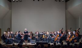 Klaipėdoje liejosi lūpinės armonikėlės trelės