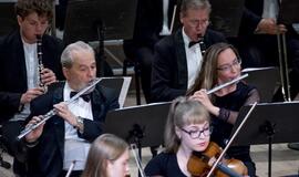 Klaipėdoje liejosi lūpinės armonikėlės trelės