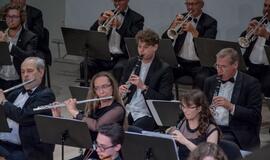 Klaipėdoje liejosi lūpinės armonikėlės trelės