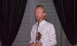 „Atsarginio kelio muzika“