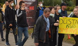 Už teisę gyventi be smarvės!