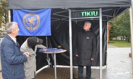 Žaisminga akcija priminė apie korupcijos problemas