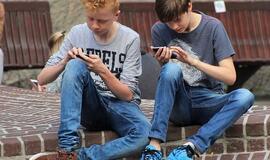 5 telefoniniai žaidimai, kurie įėjo į istoriją: nuo linijos ir taško iki papildytos realybės