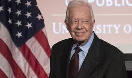 Buvęs JAV prezidentas J. Carteris dėl dubens kaulų lūžio nugabentas į ligoninę