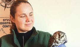 Į gerų žmonių rankas papuolusi itin reta pelėda dar turi vilties pakilti