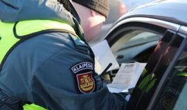 Laukininkų gatvėje apiplėšė iš parduotuvės grįžtančią moterį