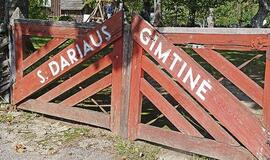 Legendinio lakūno gimtinės atnaujinimas stringa