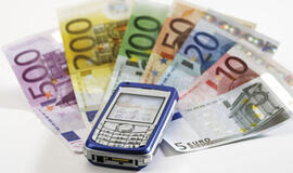 Villniuje asmenys, prisistatę policijos pareigūnais, iš moters išviliojo beveik 4 tūkst. eurų