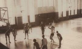 Klaipėdos akvarelės: namai ir žmonės (602)