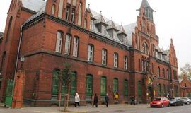 Klaipėdos savivaldybė prašo stabdyti uostamiesčio centrinio pašto pastatų pardavimo aukcioną
