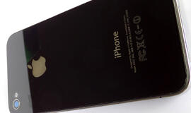 Kriminalai: pinigus pervedė, bet „iPhone“ negavo