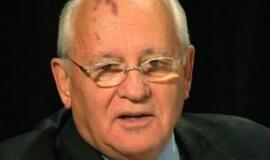 M. Gorbačiovas įspėja dėl „milžiniško pavojaus“ pasauliui