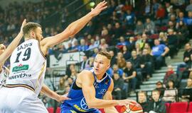 „Neptūnas“ namuose paklojo „Lietkabelį“