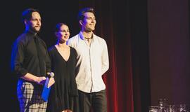 "Išlįst į šviesą" akimirkos