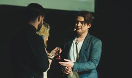 "Išlįst į šviesą" akimirkos