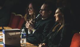 "Išlįst į šviesą" akimirkos