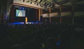 "Išlįst į šviesą" akimirkos