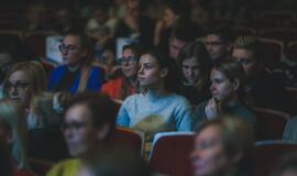 "Išlįst į šviesą" akimirkos