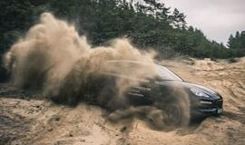 „Porsche“ entuziastams – nauja patirtis su „Cayenne“ bekelėje