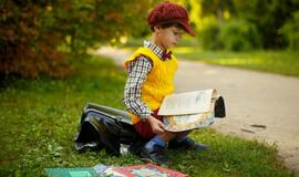 Vaikas mokosi skaityti – kaip išrinkti tinkamiausias knygas?