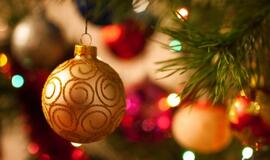 Kalėdinės dekoracijos namams: greiti sprendimai skubantiems