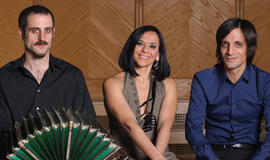 Kai klasika sutinka tango...