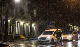 Kaip pradėjome dieną, taip ją ir užbaigsime: drėgmė ir gūsingas vėjas nesitrauks visą trečiadienį