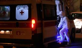 Nuo koronaviruso Italijoje mirė pirmasis europietis