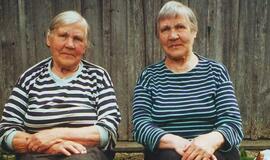 Seserys dvynes artėja prie 99-erių metų amžiaus