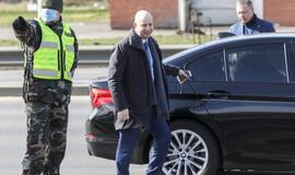 A. Verygos įsakymu uždrausta prekiauti vaistais, JAV taikomais koronaviruso gydymui