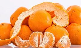 Neskubėkite išmesti mandarino žievelės! Štai 7 naudingos savybės