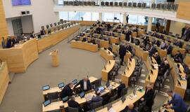 Prezidentas kritikuoja posėdžius nutraukusį Seimą