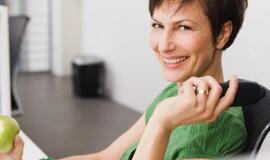 Snaudulį darbe blaško sveika mityba