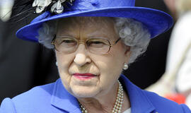 Britų karalienė dėl viruso krizės paprašė jos gimtadienio proga nerengti saliuto