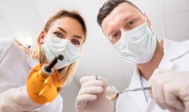 Odontologai perspėja apie kilsiančias kainas