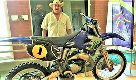 Rubrikoje "Iš sporto istorijos lobynų" - Algis Šerkšnas ir jo garsusis motociklas