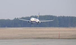 SAM siūlo jau leisti išvykti iš Lietuvos