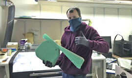 Sunkiausia gauti medžiagos skydeliams gaminti