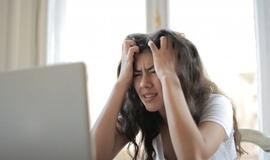 Epiniai interneto ginčai: nuo tarpelių tarp sakinių iki didžiųjų raidžių klavišų