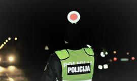 Klaipėdiečių nuotykiai: pareigūnams prisipažino pabėgę iš avarijos ir turintys narkotikų