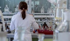 Lietuva skirs 100 tūkst. eurų vakcinos nuo COVID-19 sukūrimui