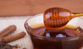 Specialistė prakalbo apie medų – jį turime vertinti kaip cukrų