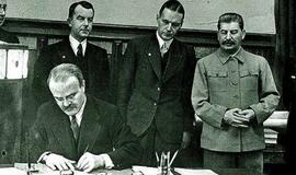 Pasmerktas Rusijos Federacijos kėsinimąsis perrašyti istoriją