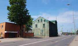 Pastatas nebeužkirs kelio pėstiesiems