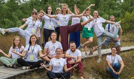 Rugpjūčio 8-9 d. Šventojoje įvyks nemokamas sveikatingumo ir meno festivalis „1000 saulių“